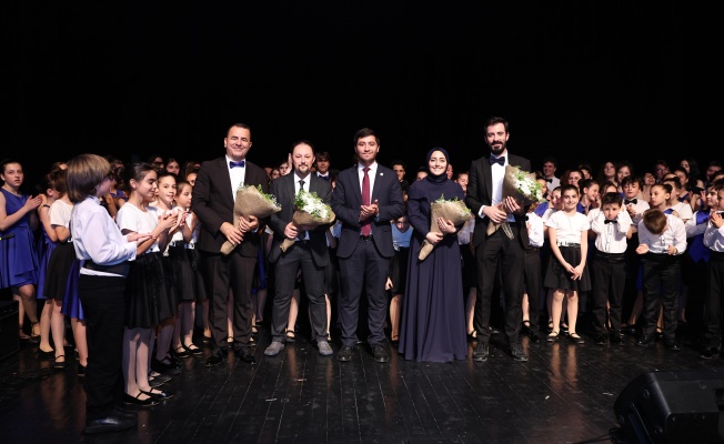Nilüfer'de Çocuk ve gençlik korosundan muhteşem performansı