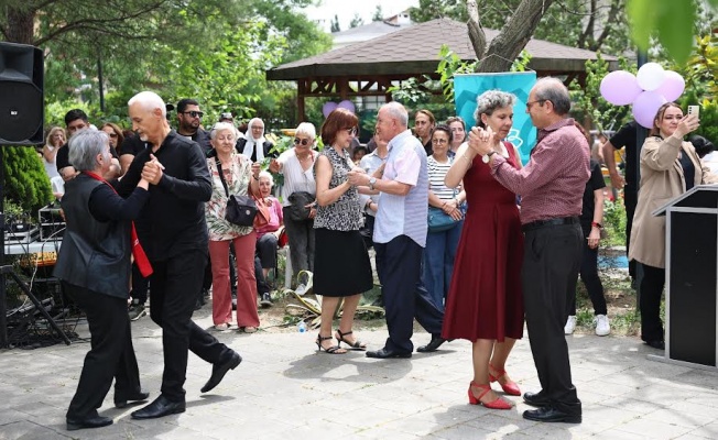 Nilüfer'de Olgun Gençler Yetenekleriyle Beğeni Topladılar