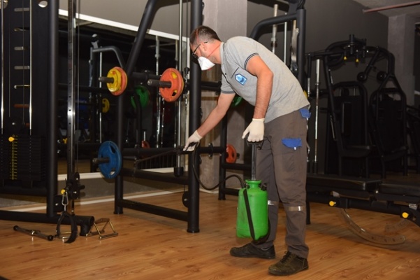YILDIRIM KADIN SPOR MERKEZLERİ’NDE İLAÇLAMA