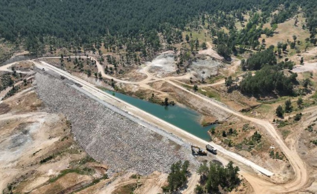 BURSA BÜYÜKORHAN KOCADERE GÖLETİ’NDE ÇALIŞMALAR ARALIKSIZ DEVAM EDİYOR