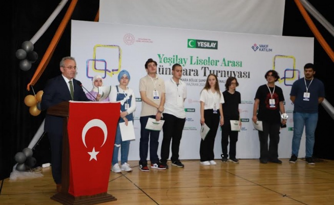 GENÇLER KONUŞTU BURSA KAZANDI