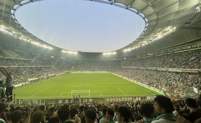 Bursaspor 0 - Muş Spor 0 maçı berabere bitsede taraftarlar yine tarih yazıldı
