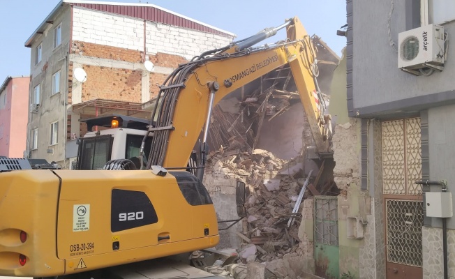 Osmangazi’de metruk bina temizliği