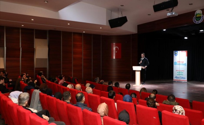 Mehmet Akif Ersoy Ortadoğu’daki Medya Algısını İnegöl’de Anlattı