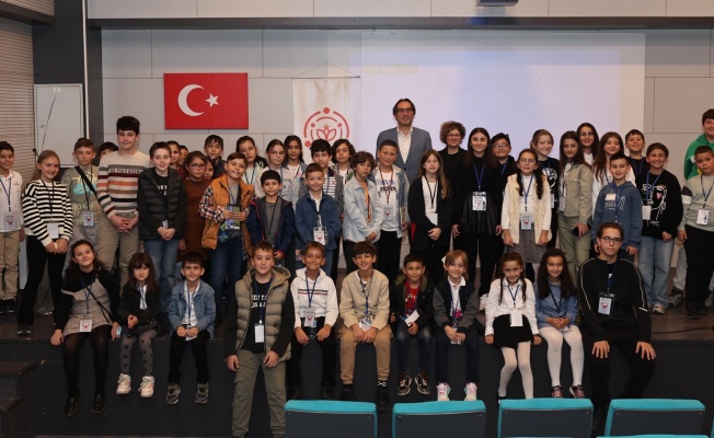 Nilüferli çocuklar demokrasi şöleni yaşadı