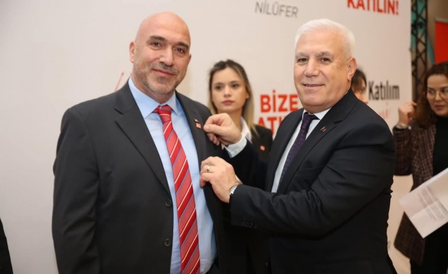 CHP Nilüfer’de Üye Katılım Töreni: 450 Yeni Üye Parti Saflarında