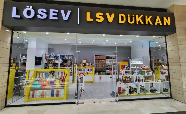 “LÖSEV'İN İYİLİK DOLU MARKASI LSV DÜKKAN BURSA' DA AÇILDI”