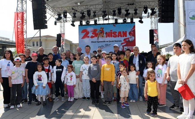Çocuklar 23 Nisan coşkusunu Osmangazi’de yaşıyor