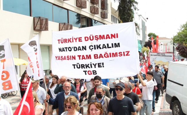 TÜRK MİLLETİ, TÜRKİYE DÜŞMANI NATO’YA  EDİRNE’DEN BAYRAK GÖSTERDİ