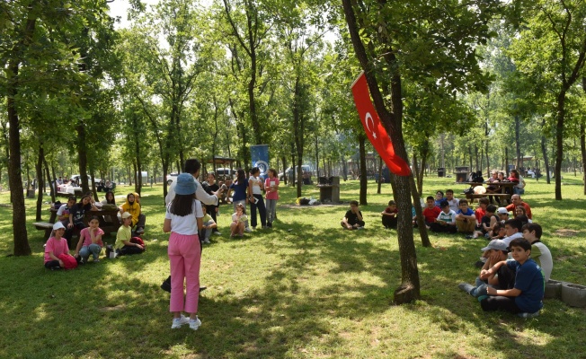 ÇOCUKLAR ÖNCE OKUDU SONRA EĞLENDİ