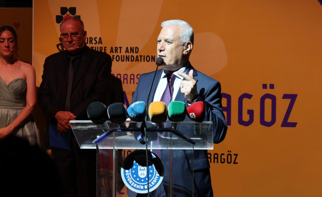 Altın Karagöz Halk Dansları heyecanı Bursa’yı sardı