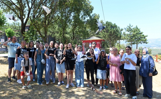 Bosnalı öğrenciler Osmangazi’de hayvan sevgisiyle buluştu