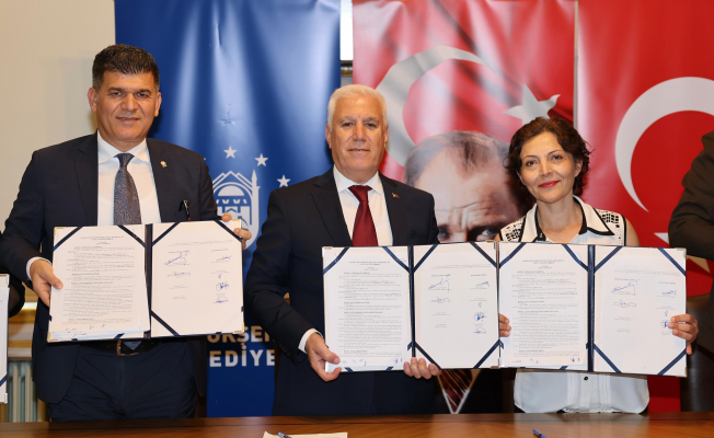 Büyükşehir’de toplu sözleşme için imzalar atıldı