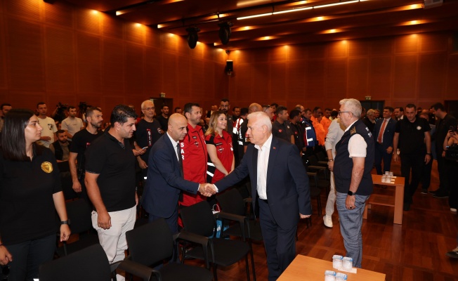 Başkan Bozbey’den alev savaşçılarına teşekkür
