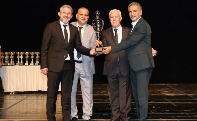 Belediyespor'dan 3 Kupa Birden