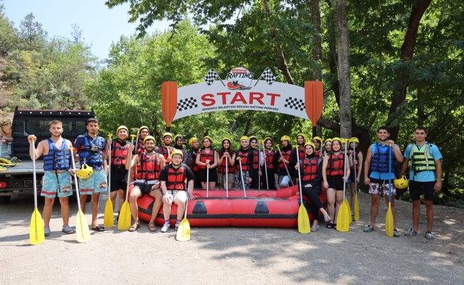 Bursa’da gençler rafting heyecanı yaşadı