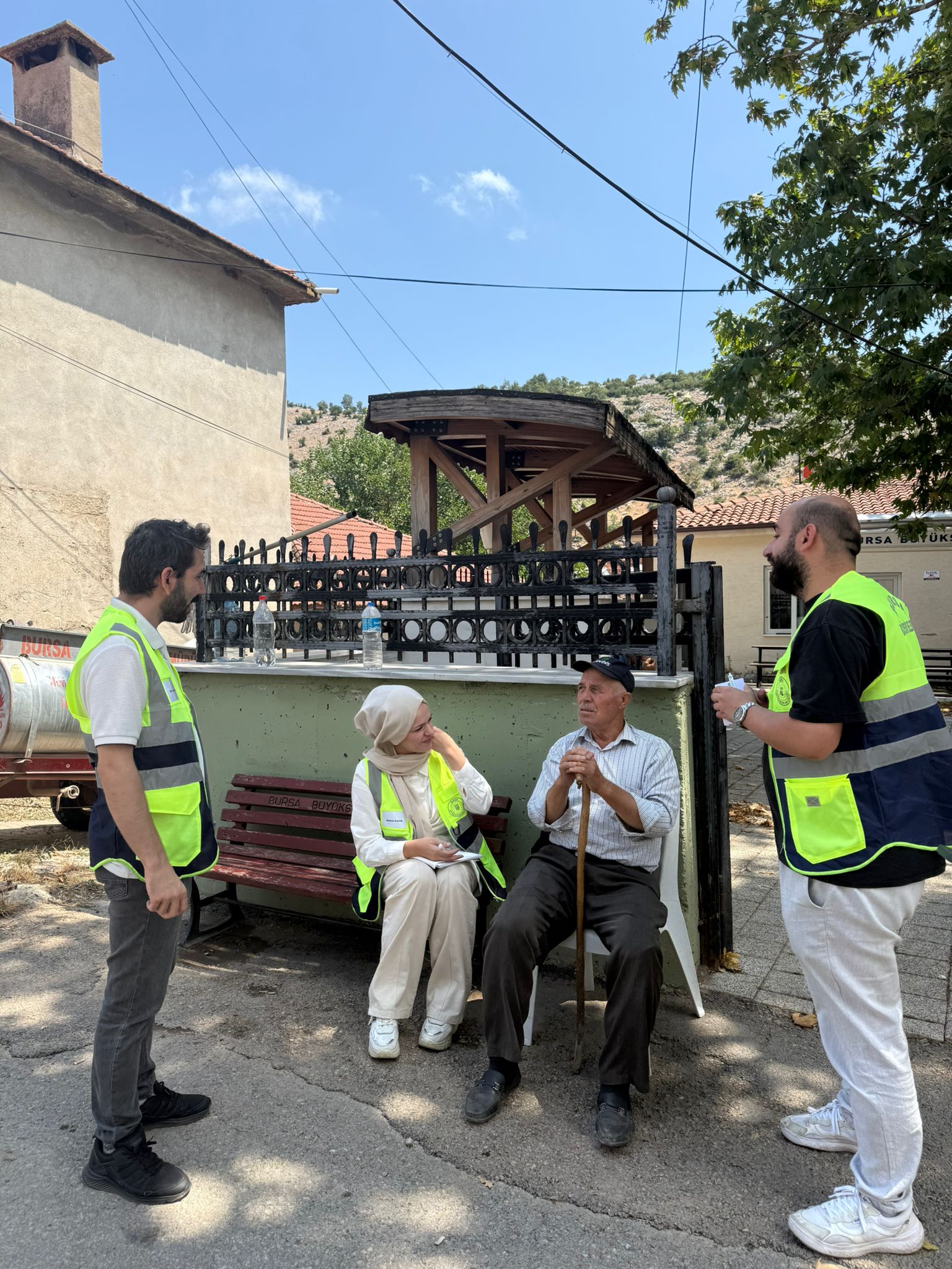 Büyükşehir yaraları sarıyor