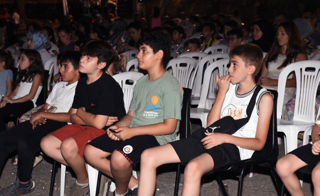 Osmangazi’de yaz akşamları sinema ile şenleniyor