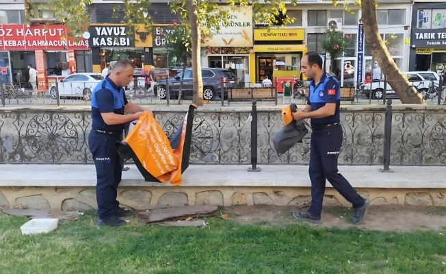 Gemlik’te İzinsiz Afişlere Zabıta Müdahalesi