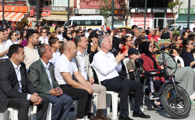 İnegöl Tribününden Millilere Tam Destek