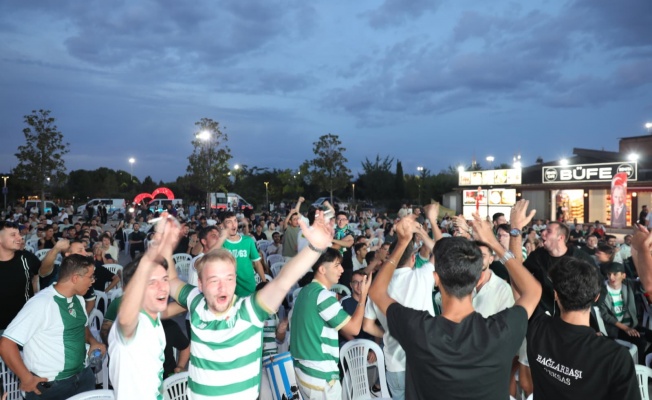 Milli heyecan ve Bursaspor maçı dev ekrana yansıdı