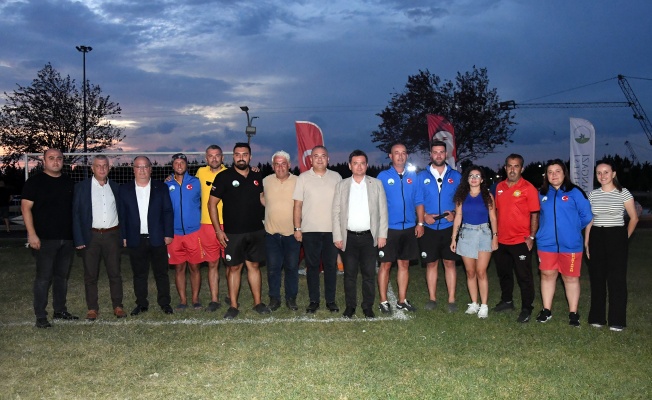 Osmangazi’de minik yetenekler futbol şöleninde buluştu