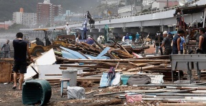 Japonya'yı tayfun vurdu