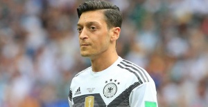 Mesut Özil, Almanya Milli Takımı'nı bıraktı