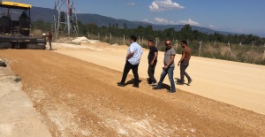 OVA YOLUNDA SATIH KAPLAMA ASFALT ÇALIŞMASI