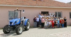 ÇOCUKLAR, KİTAPLARIN BÜYÜLÜ DÜNYASIYLA  BULUŞUYOR