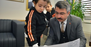 MİNİKLERDEN BAŞKAN YILMAZ’A ZİYARET