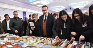 Mustafakemalpaşa'da kitap günleri başladı