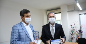 ESNAFIN MASKELERİ BELEDİYEDEN