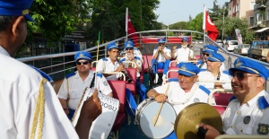 MUSTAFAKEMAL PAŞA'DA BANDOLU 19 MAYIS ÇOŞKUSU