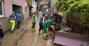 Osmangazi Belediyesi Felaketin Yaralarını Sarıyor