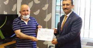 İyi Parti Bursa İl Başkanı Türkoğlu mazbatasını aldı