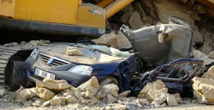 Bursa’da heyelan: Otomobilinin üzerine kaya düşen bekçi öldü