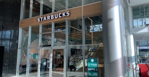 Bursa’nın en büyük Starbucks şubesi açıldı