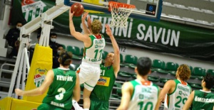 Frutti Extra Bursaspor direnemedi: 104-88