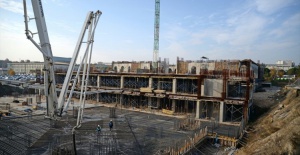 Uludağ Üniversitesi yerleşkesinde cami ve külliye inşaatı yükseliyor