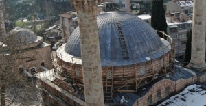 Bursa'da 600 yıllık tarihi cami çelik ağlarla örülüyor
