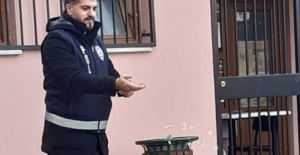 Bursa'da sokak hayvanlarına polis şefkati