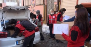 Bursa Kızılay kısıtlama günlerinde de ihtiyaç sahiplerinin yanında