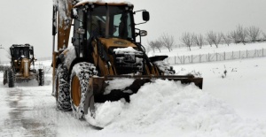 Osmangazi'de kar temizleme çalışmaları sürüyor