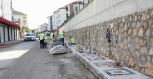 Bursa'da 75 sokakta kaldırım çalışması sürüyor