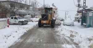 Her yer karlı yollar açık