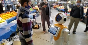 'Robot Ada' İnegöl'de pazar gezdi