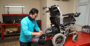 Tekerlekli Sandalye Tamirevi Konak Mahallesi’ne taşındı