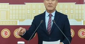 Badem üreticisine darbe
