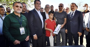 Kusursuz Kulak Bager’in Yeni Piyanosu Dündar’dan
